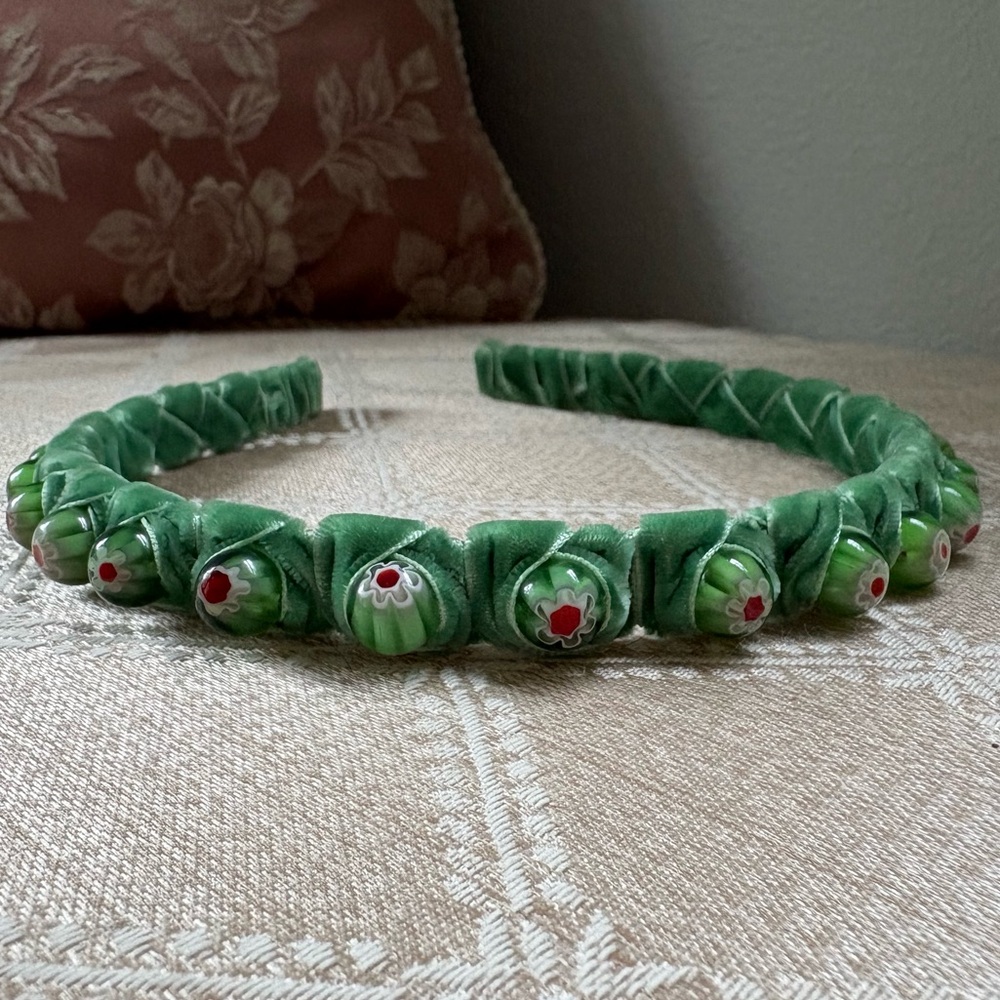 💚🌸 Lele Sadoughi slim headband - green velvet w/ floral beads 🌸💚